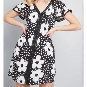 Modcloth Whimsical Wildflowers Shirt Dress Size S